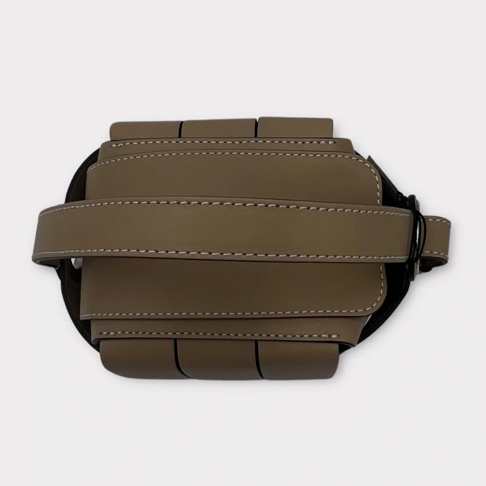JW Anderson Beige Knot Bag NEW - Picture 8 of 12